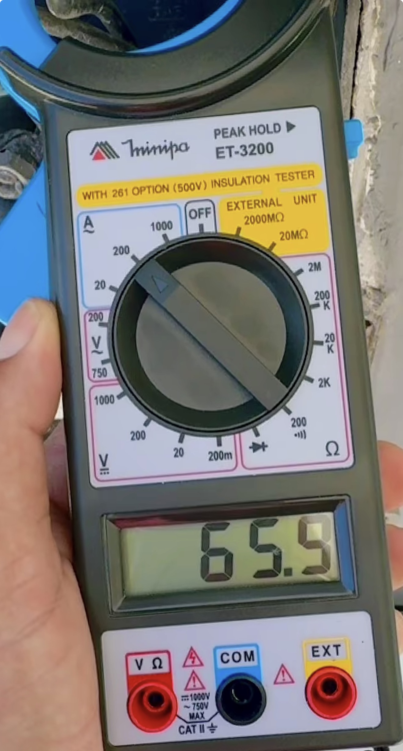 Medição técnica em instalação elétrica